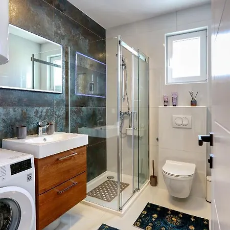 Апартаменты Luxury Apartments Hills